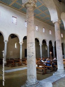 basilica colunas sao jorge velabro roma guia portugues 224x300 - basilica_colunas_sao_jorge_velabro_roma_guia_portugues