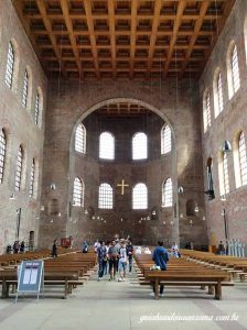 interior_basilica_constantino_trier.jpg interior basilica constantino trier 224x300 - interior_basilica_constantino_trier.jpg