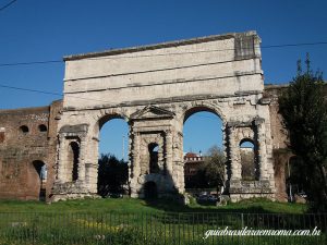 porta_maggiore_sepultura_padeira_roma_guia_brasileirajpg.jpg porta maggiore sepultura padeira roma guia brasileirajpg 300x225 - porta_maggiore_sepultura_padeira_roma_guia_brasileirajpg.jpg