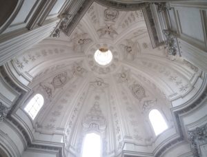 cupola sant ivo sapienza borromini guia brasileira 300x228 - cupola_sant_ivo_sapienza_borromini_guia_brasileira