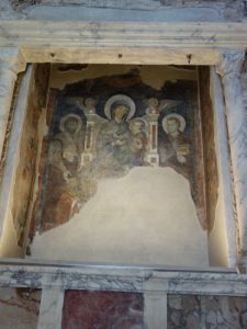 templo de romulo interior afresco virgem menino jesus 225x300 - Afresco de Virgem com menino Jesus e santos no interior do TEmplo de R&ocirc;mulo