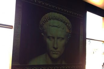Mansão de Augusto nos subterrãneos no Palatino: introdução emvídeo