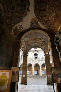 bolonha entrada arquiginasio 200x300 - Bolonha, entrada Arquigin&aacute;sio