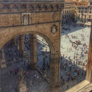 loggia dei lanzi visitar centro historico florenca 300x300 - Visita guiada Floren&ccedil;a, centro hist&oacute;rico para quem vem pela primeira vez