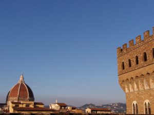 terraco uffizi florenca guia 300x225 - Uffizi com guia credenciada em portugues em Floren&ccedil;a e Roma